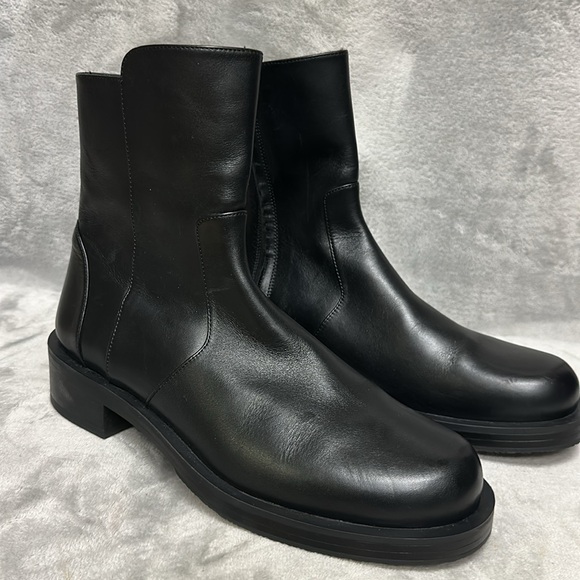 STUART WEITZMAN BOLD CLASSIC ANKLE BOOTS SIZE 7B - Picture 3 of 9